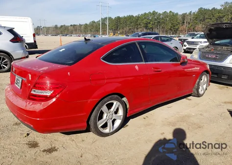 2012 Mercedes-Benz C 250 from USA, damaged, VIN WDDGJ4HB8CF753596